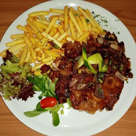 Ranc Esadera مكان تخييم Zatavi