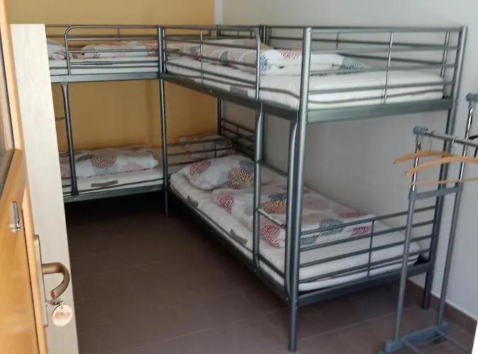 Ranc Esadera Kamp alanı *